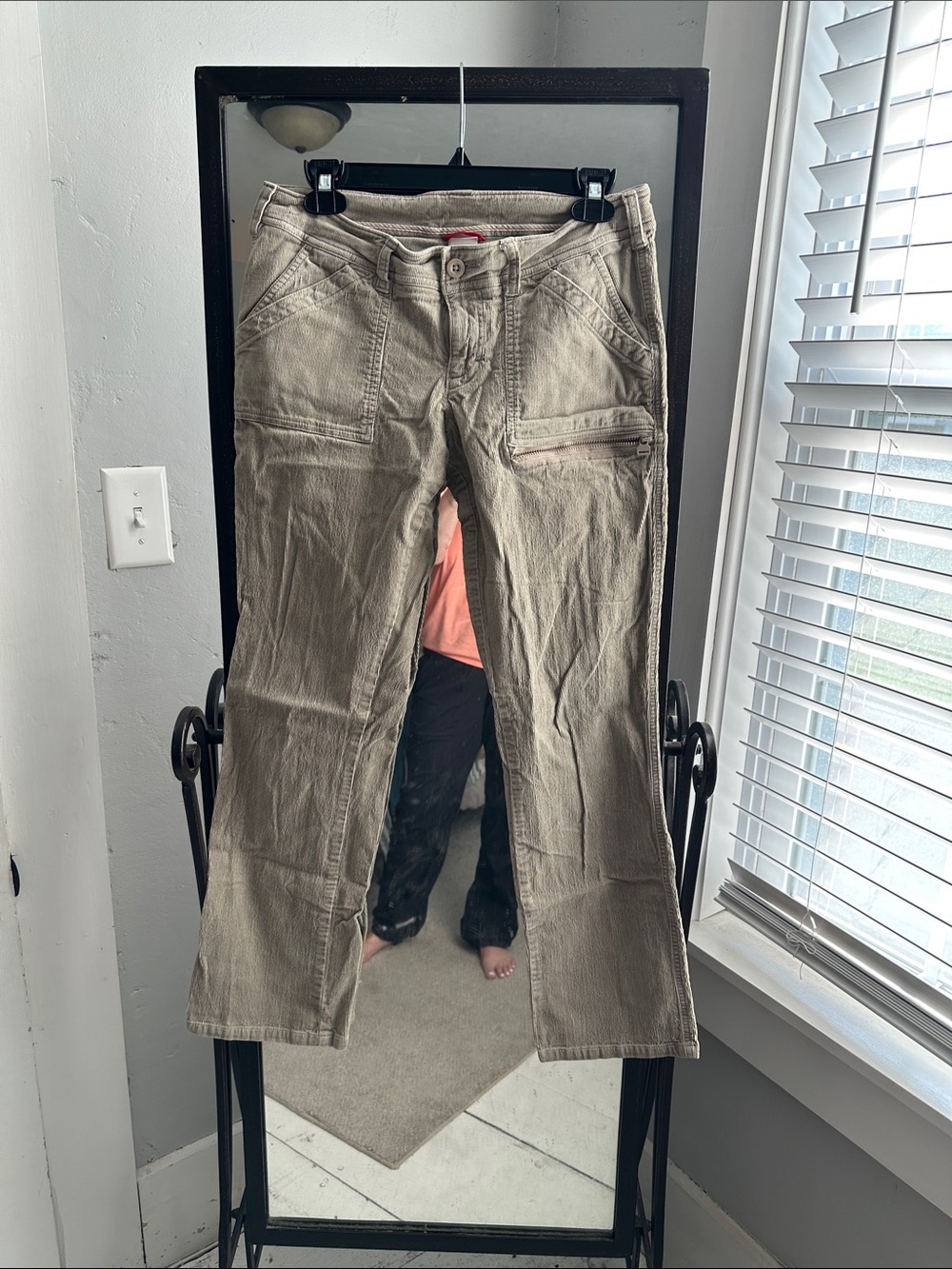 The North Face Women's Straight-Leg corduroy in Beige